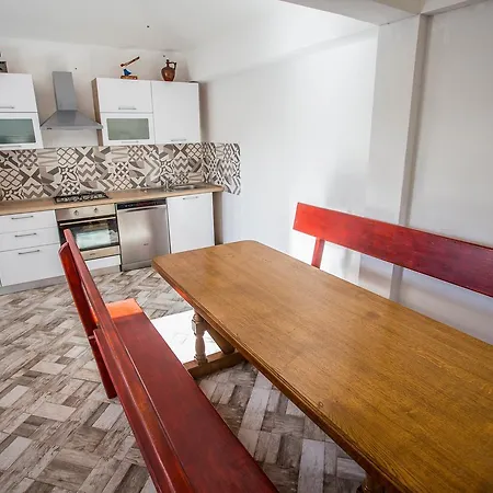 Veli Vrh Casa de hóspedes 3*