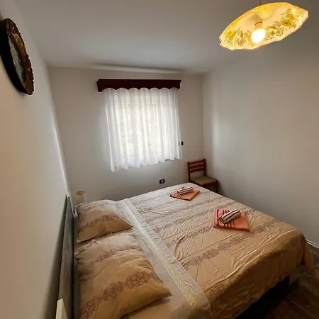 Casa de hóspedes Veli Vrh 3*