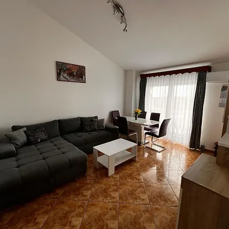 Veli Vrh 招待所 普拉