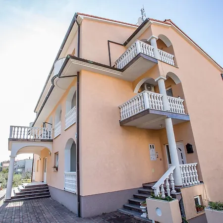 Veli Vrh Vendégház Póla