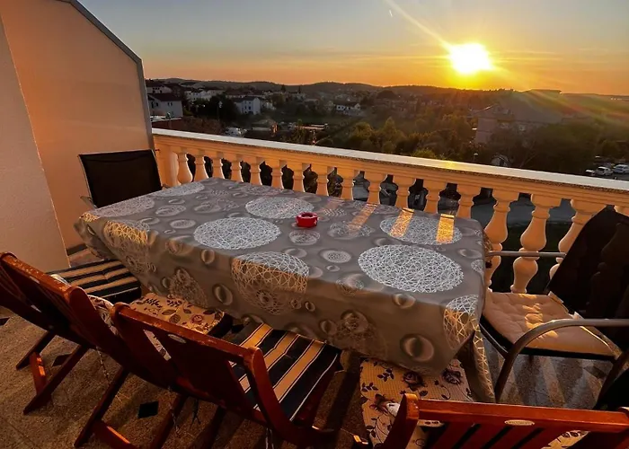 招待所 Veli Vrh 3*