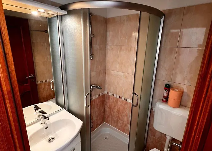 Veli Vrh Gæstehus Pula