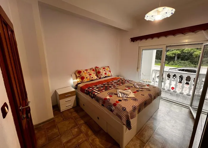 Veli Vrh 招待所 3*