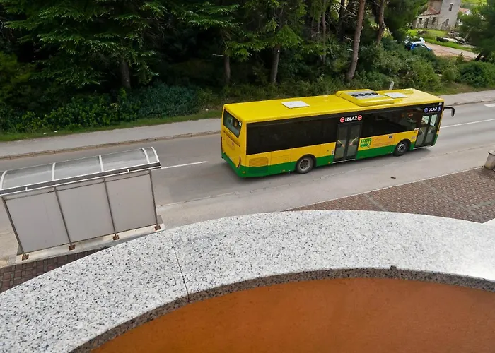 Veli Vrh Gæstehus Pula